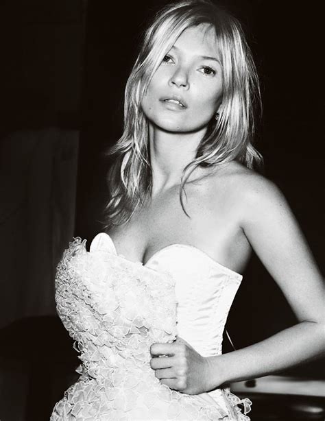 Fashiontography Kate Moss By Mario Testino Feathers Will Fly
