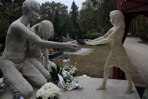 Z kolei w krakowie specjalna msza święta z. Dzień Dziecka Utraconego - 15 października w...