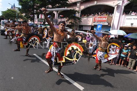 Kirab Budaya Hut Kota Salatiga Antara Foto