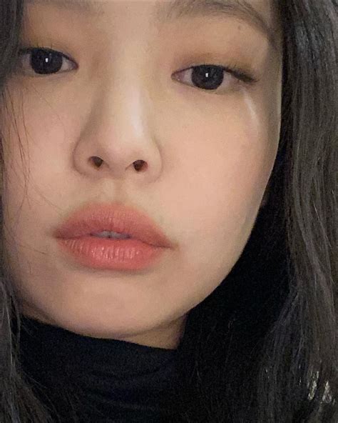 May 1 was a memorable day for blinks and instagram users alike. BLACKPINK Jennie Instagram and Insta Story Update ...