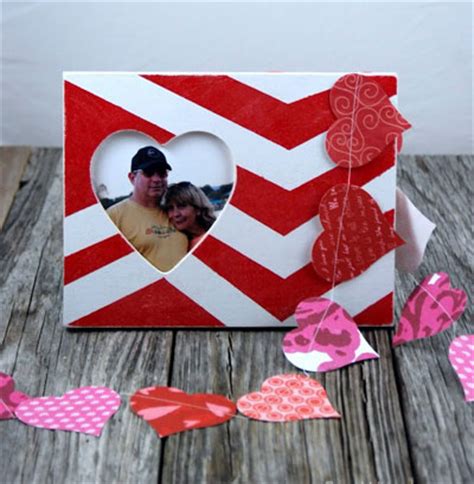 As soon as valentines day is closer in chocolate shops and gift. Homemade Valentine's Day gifts for him - 8 small yet ...
