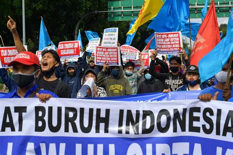 Indonesia Student Protests Reignite Over Controversial Labor Law