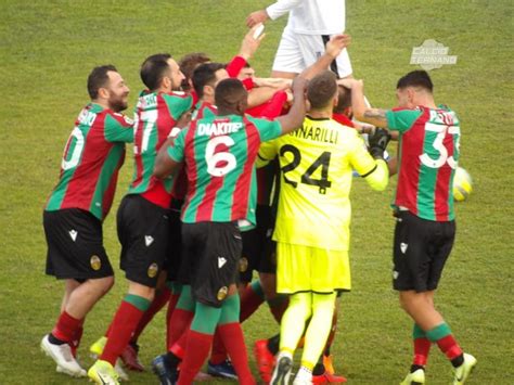 You could check the h2h stats based on ternana home ground. Ternana, Verna il jolly arrivato a sorpresa - Calcio Ternano