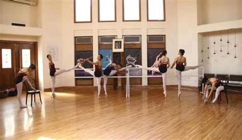 Bachata To Ballet 8 Dance Classes In Delhi Thatll Make You Wanna Sway