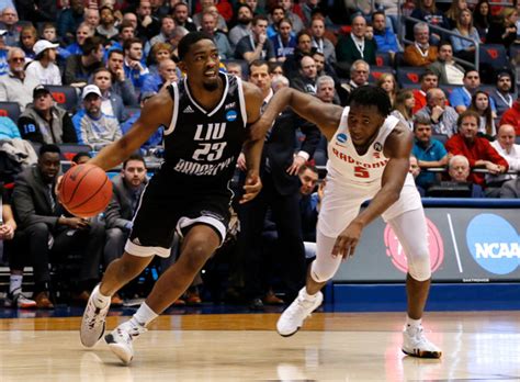 The ncaa tournament is now underway with first four games played on tuesday night and two more coming on wednesday. Raiquan Clark Donald Hicks Photos Photos - NCAA Basketball ...