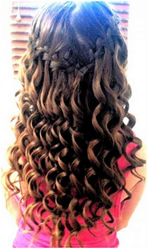 From the earliest years little princesses show great interest in the dressers and make up organizers of their mommies, trying to copy everything they see. cute hairstyles for girls - Google Search | Girly ...