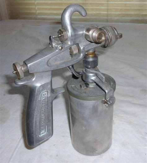 Find VINTAGE DEVILBISS SUCTION FEED PAINT SPRAY GUN WITH KS 502 PAINT