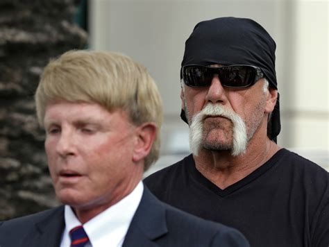 Hulk Hogan Sues Over Sex Tape Jennifer Aniston Tears Up On Tv Over Engagement The Washington Post