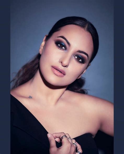 Sonakshi Sinha Bold Photoshoot Page 6 Of 6 Gulte