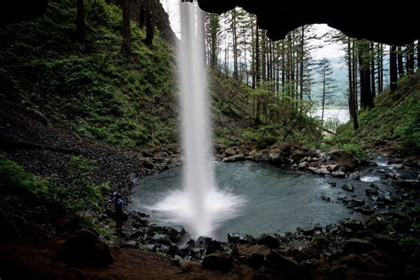 Hikes To Waterfalls Near PortlandThat Are Open NOW