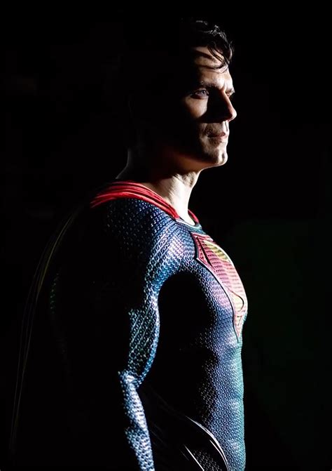 Henry Cavill Confirms He Will Return As Superman In Future Dc Films