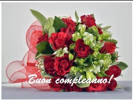 Inviare bouquet di fiori di compleanno è semplice, facile e sicuro con floraqueen. auguri di buon compleanno con rose rosse Archives - Semplice Invito (con immagini) | Bouquet di ...