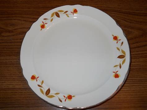 Hall Jewel Tea 6 Large Dinner Plates Vintage China Autumn Leaf