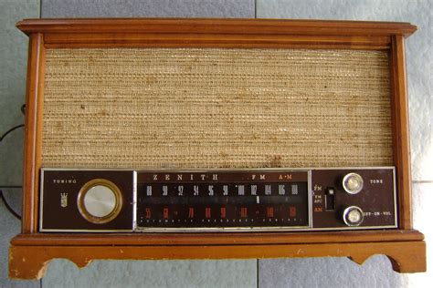 KINTA VALLEY AUDIO: Zenith Model K731 tube radio ( Used ) Sold