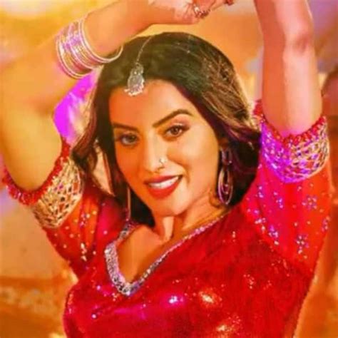 Akshara Singh Mms Scandal Fans Claims Female From The Video Is Bhojpuri Actress Akshara Singh