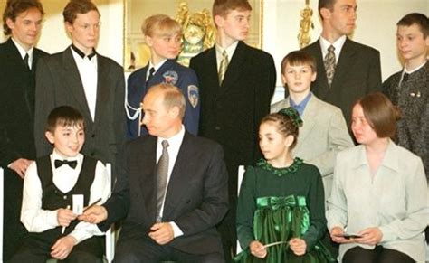 President Putin met children who won the fellowship of the presidential 