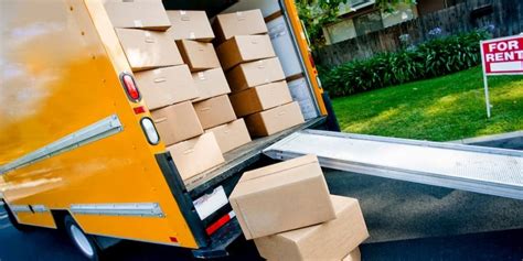 How to manage a moving company?