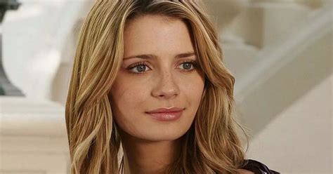 Mischa Barton Looks Smokin Hot As She Poses Topless While Puffing On A Cigarette Mirror Online