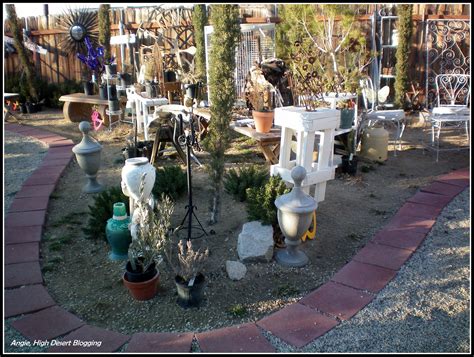 Smoketree Junction In Pinon Hills Ca Outdoor Decor Table
