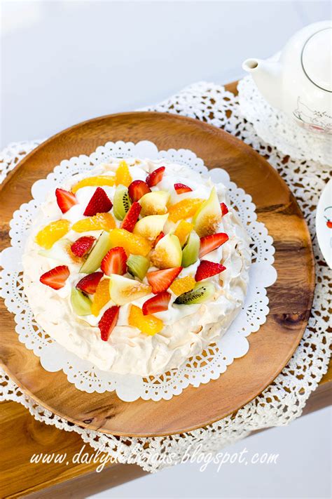 Cream of tartar is the powdered form of tartaric acid, a substance that forms at the bottom of barrels when making wine. Fungsi Cream Of Tartar Dalam Pavlova