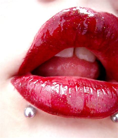 Red Baiduri Very Sensual Lips