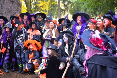 Hundreds Of Witches Converge On Mellon Park In Ligonier Pennsylvania