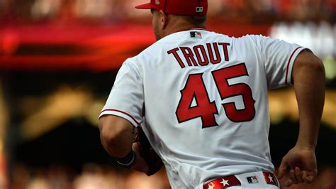 Trout Returns To Angels Lineup After 3 Games Out Abc7 Los Angeles