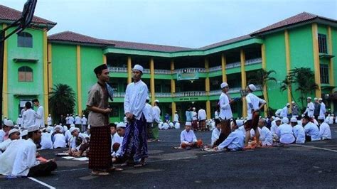 Mengenal La Tansa Pondok Pesantren Di Lebak Banten Tempat Apoy Wali