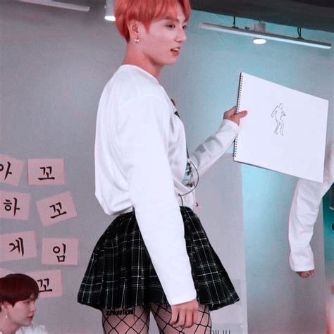 Sof⁷🦋ᴮᴱ Jks Ponytail On Twitter Bts In Skirts Taekook Jungkook