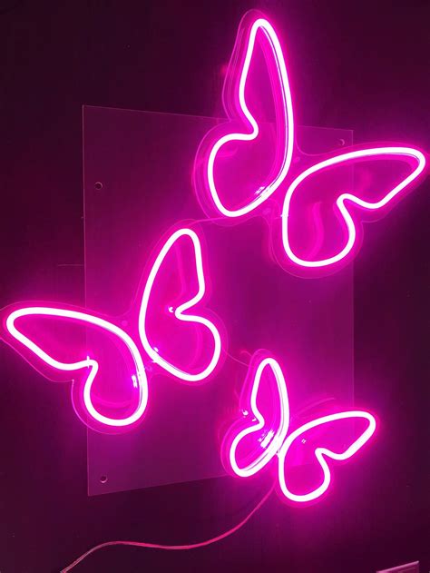 Aesthetic Pink Neon Lights Desktop Wallpaper
