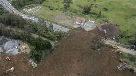 Deadly Colombia Landslide Engulfs Highway Near Medellin Bbc News