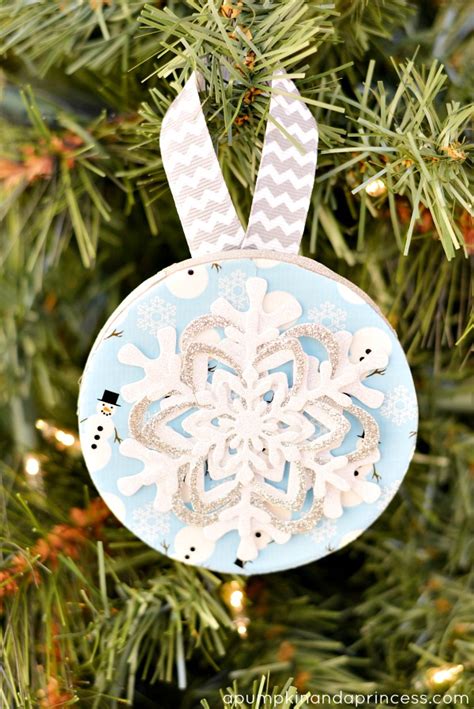 50 creative & classy diy christmas table decoration ideas. Handmade Snowflake Decorations - Christmas Do It Yourself
