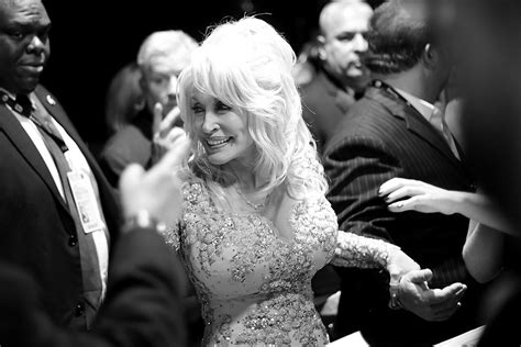 Dolly Parton Shares The Secret To Her Long Lasting Marriage Wkky
