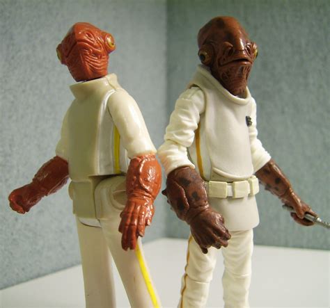 Its A Trap Admiral Ackbar Figure Makes Yelling Iconic Lines Fun