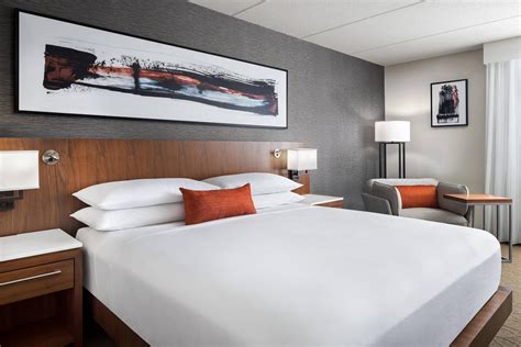 Here are a few apex pest control reviews: Delta Hotels by Marriott Green Bay 2750 Ramada Way, Green ...
