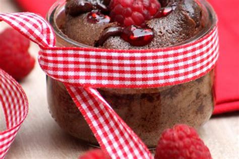Recette de Fondant au chocolat et coeur de framboises