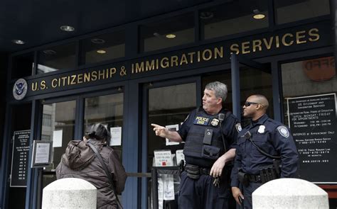 U S Immigration Agency To More Closely Monitor Caseworkers Documents Show The Washington Post