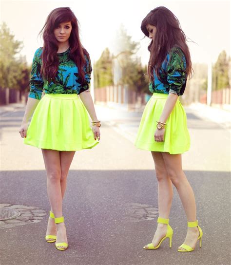 Fluorescent Green Skirt28 Super Valuable Weekly Package Enjoy