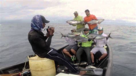 Cristian Vanegas Caída Al Agua Pescando En Bahia Solano Colombia Youtube