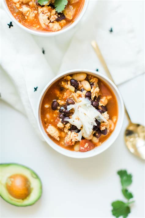 For a healthy meal and easy weeknight dinner, i recommend the following recipes. Easy and Delicious Ground Chicken Chili | Recipe | Ground ...
