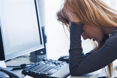 Work Stress On The Rise 8 In 10 Americans Are Stressed About Their