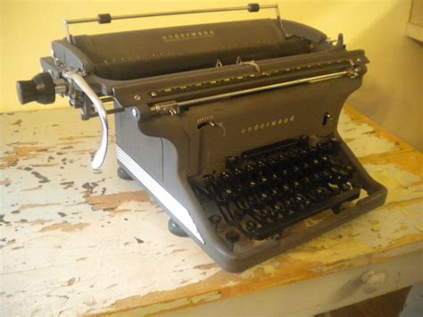 Oct 6, 2007 12:26:55 pm. To the Moon and Back: vintage underwood typewriter