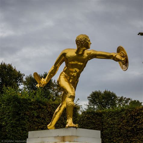 Amazing Golden Sculptures Gallery Ebaums World