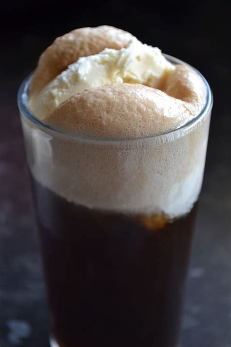 Krim soda adalah minuman ringan manis yang berkarbonasi. ASAL USUL AIS KRIM : Sejarah Dan Tokoh Revolusi ...