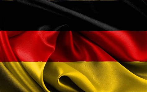 Diseñada en 1832, la bandera de alemania primero fue utilizada durante las revoluciones de 1848, que dio lugar a la unión de estados feudales de alemania. ETIQUETAS CULTURALES Y DE NEGOCIOS: ALEMANIA | Alemania ...
