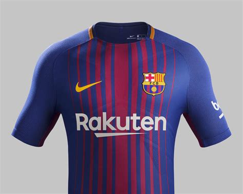 The only previous case was the 2017/18 third kit, but this time a green and black trim is also featuring on the sleeves and neck, it goes on, before describing that, the crest also appears on a green background while the. FC Barcelona Home Kit 2017-18 - Nike News