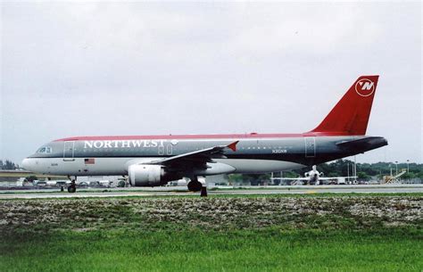 Northwest Airlines 320 200 N310nwcn121 Fort Lauderdale H Flickr