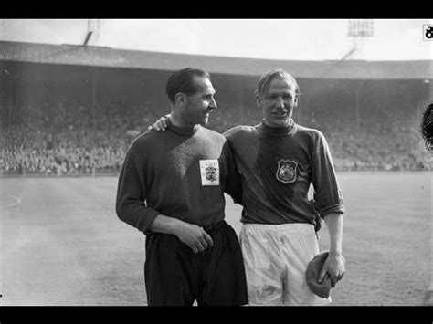 Bert trautmann from germany➤ former footballer ➤ goalkeeper. Manchester City goalkeeper Bert Trautmann plays 1956 FA ...
