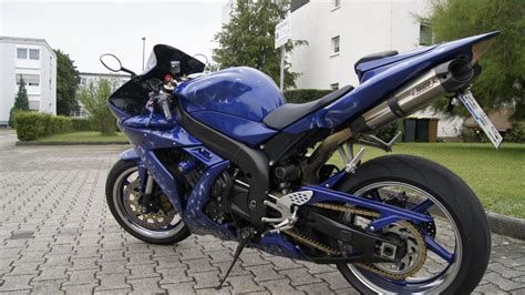 Vind fantastische aanbiedingen voor yamaha r1 1999. Verkaufe Yamaha R1 (Rn12) Bj 2006 - Biete Motorradartikel ...