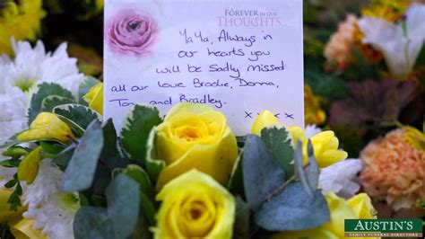 What to write on funeral flowers. sympathy card messages for funeral flowers | Cardbk.co